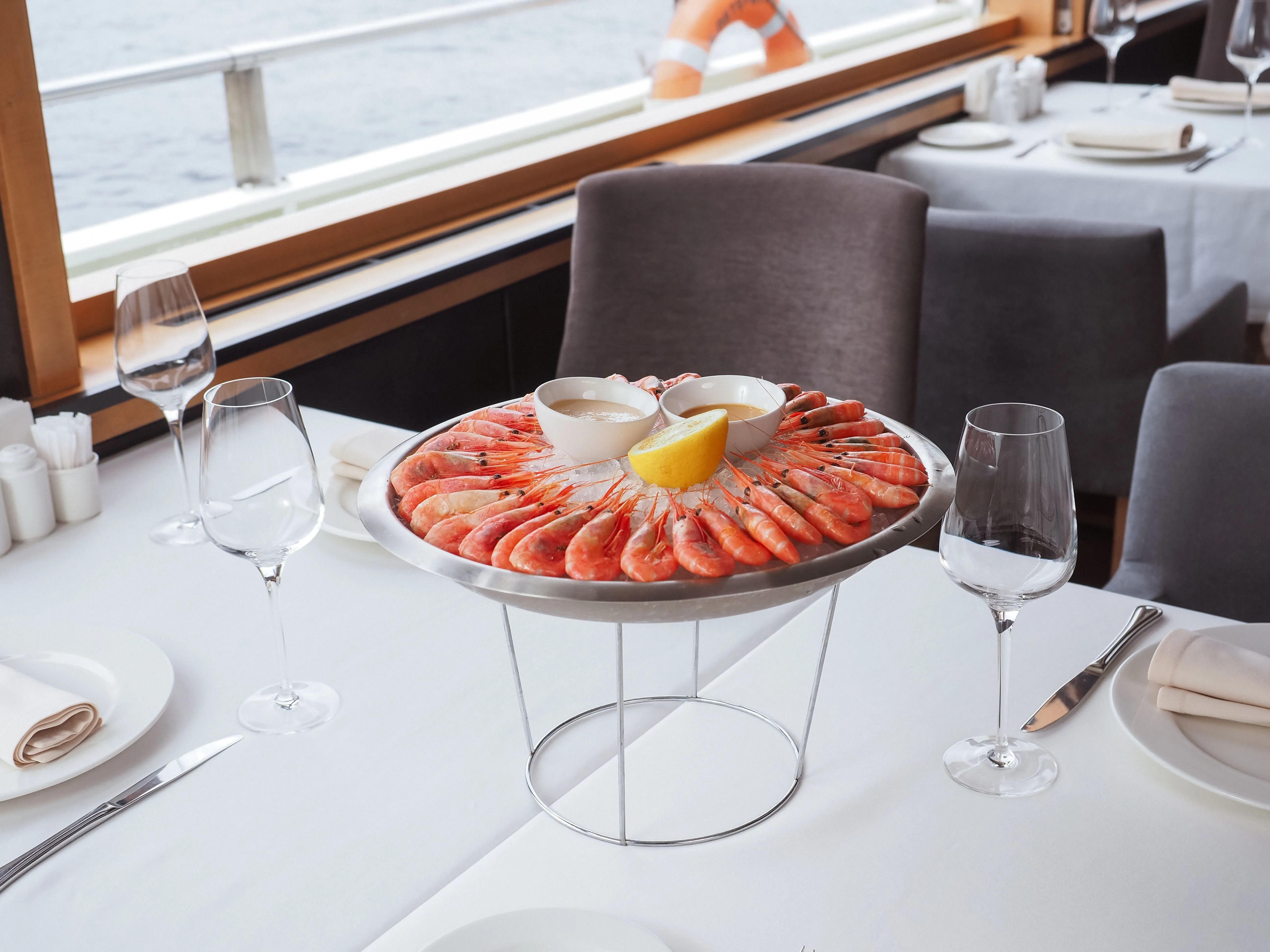 Moderne Architektur & Yachten