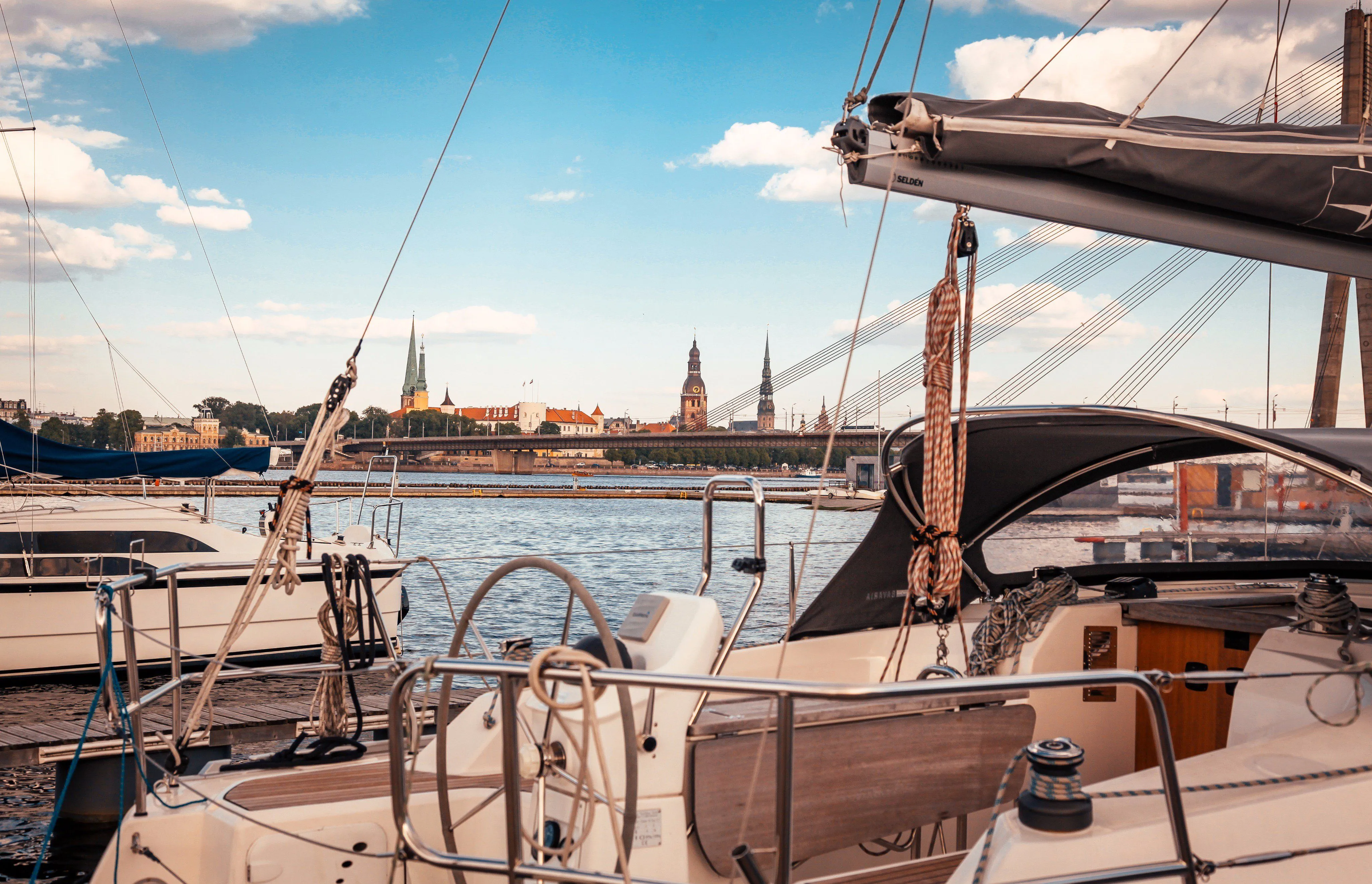 Exklusiver Bootsverleih in Deutschland - Elbe Diamond